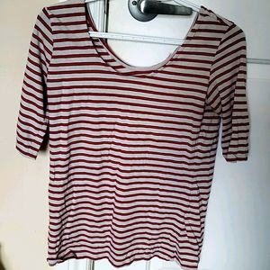Magenta striped t-shirt